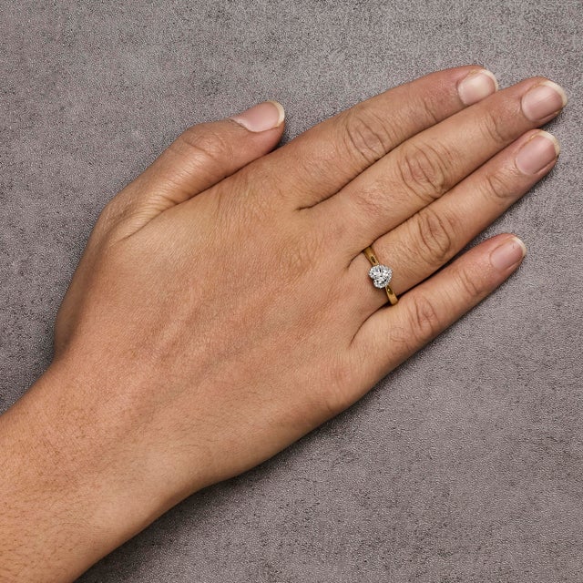 Early 21st Century 10K Yellow Gold 1/10 Diamond Heart and Halo Promise Ring - Size 9 For Sale - Image 5 of 6