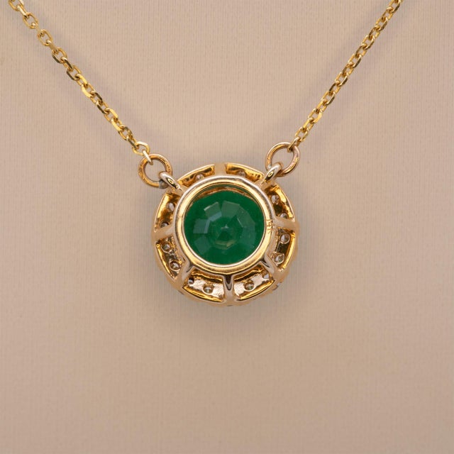 Green 1.8Ct Zambian Emerald Necklace With Natural Diamond Accents: Solid 14k Gold, 8mm For Sale - Image 8 of 9