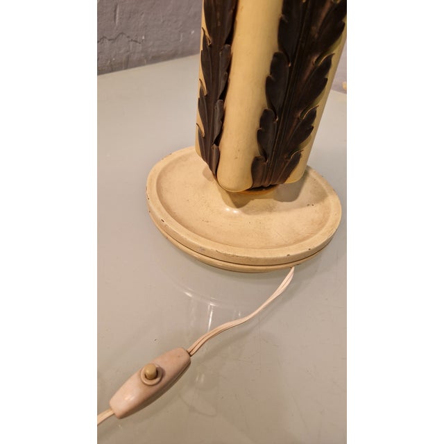 Table Lamp in White Lacquered Wood and Brass Leaves from Osvaldo Borsani, 1940s For Sale - Image 13 of 16