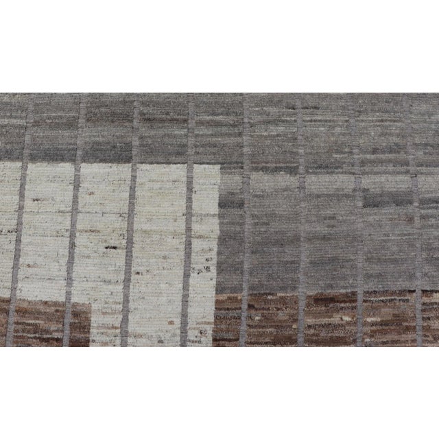 Earth-Toned Textural Elegance Modern Rug by Keivan Woven Arts 9'3 X 12'3 For Sale In Atlanta - Image 6 of 8