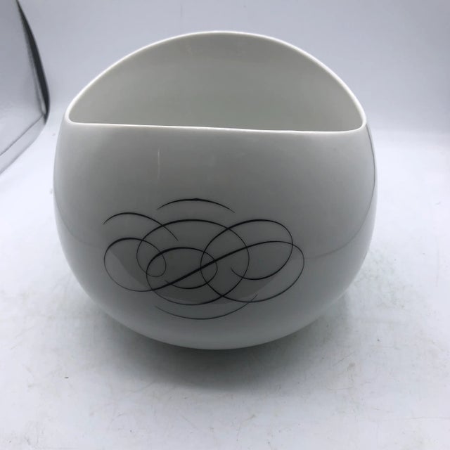 Planter Vase by Raymond Loewy for Continental China For Sale - Image 10 of 11