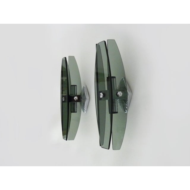 Vintage Italian Wall Lights in Smoked Glass and Chrome by Veca for Fontana Arte, 1970s, Set of 2 For Sale - Image 3 of 8