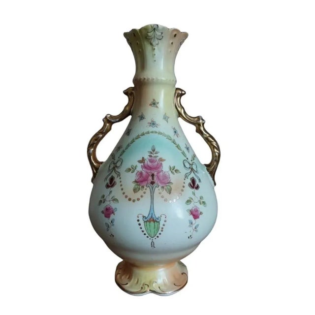 Original vase of Crown Devon brand Made in England on year 1911 This mark and paint crown was made betwen years 1890-1913...