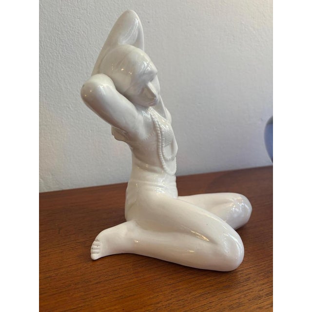 1930s Art Deco Kneeling Female Figure, 1930s For Sale - Image 5 of 7