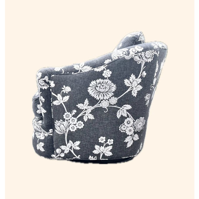 English 1980s Freshly Reuphostered Club Chair For Sale - Image 3 of 5