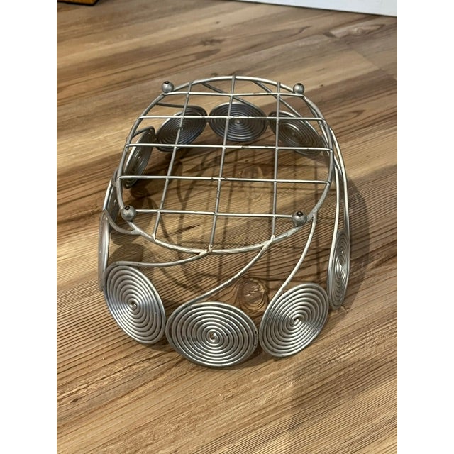 Vintage Mid-Century Modern Silver-Tone Wire Basket For Sale In New York - Image 6 of 9