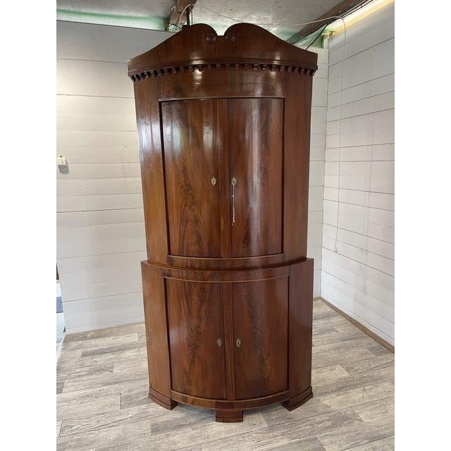 Antigue Biedermeier Corner Cabinet in Walnut Veneer, 1860s For Sale - Image 8 of 18