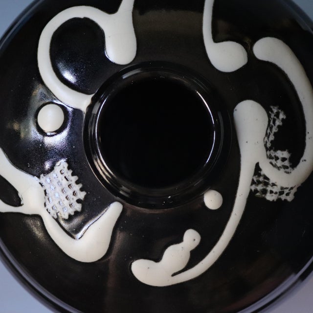 1960s Large Signed Black and White Abstract Studio Pottery Vase For Sale - Image 5 of 8