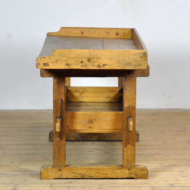 Antique Worktable in Oak and Pine, 1900 For Sale - Image 4 of 14