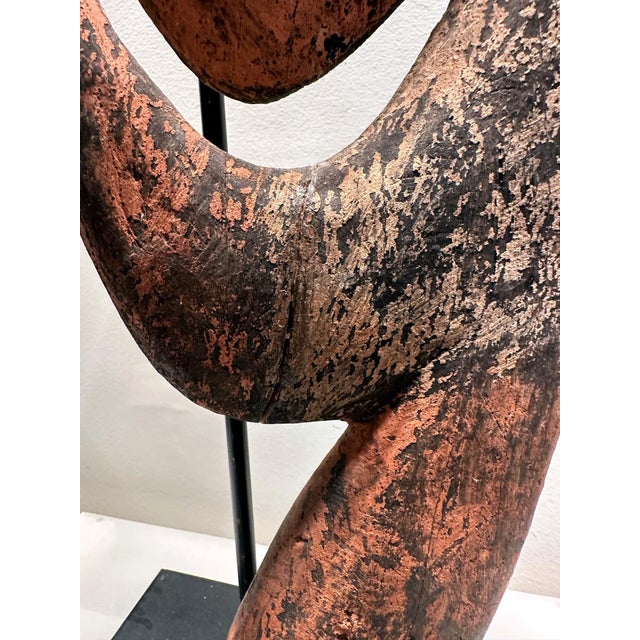 Garra Hook Sculpture on Display Stand Mid-Sepik River Papua New Guinea For Sale - Image 13 of 18