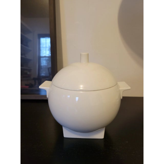 Minimalism 1990s Rosenthal Aldo Rossi Il Faro Covered Vessel For Sale - Image 3 of 5