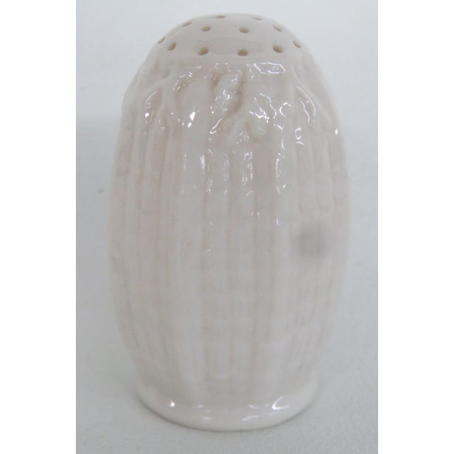 Belleek Pottery Ireland Fine Porcelain Tridacna Cob Salt or Pepper Shaker 4935b For Sale In Miami - Image 6 of 10