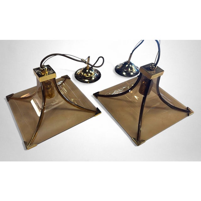 Vintage Italian Pair of Smoked Crystal and Brass Italian Chandeliers For Sale - Image 6 of 18