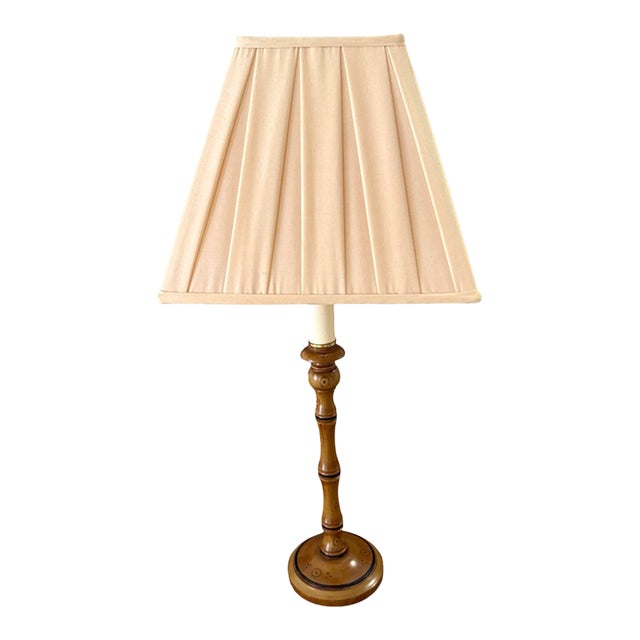 Late 20th Century English Colefax and Fowler Style Faux Bamboo Painted Table Lamp With Custom Shade For Sale
