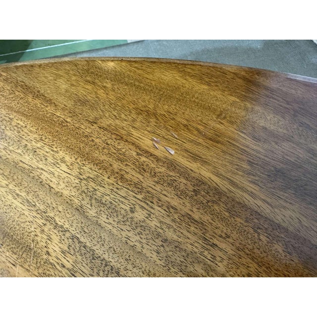 Victorian Style Oval Mahogany Table with One Extension For Sale - Image 15 of 18