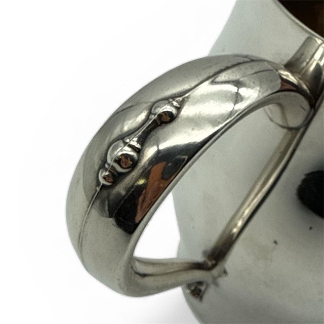 American Vintage Silverplate Oneida Water Pitcher For Sale - Image 3 of 13