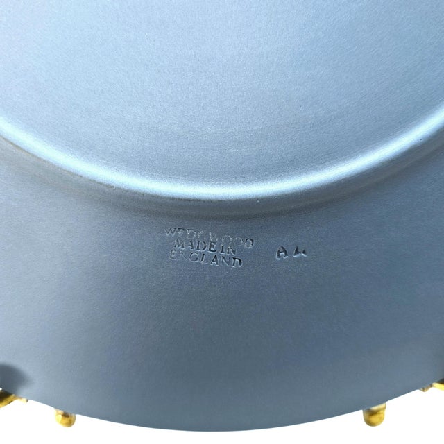 Wedgwood Lavender Blue Jasperware Sacrifice Cake Plate Classical Relief England 9.5" For Sale - Image 10 of 10