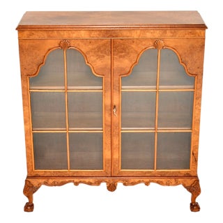 Vintage Queen Anne Style Bookcase in Burr Walnut, 1920 For Sale