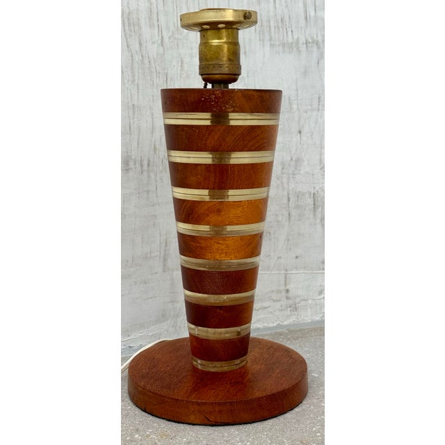 1970’s Vintage ‘Felice Antonio Botta Style’ Table Lamp Constructed of Alternating Wood and Lucite Stacked Circles, Art Deco, MCM Style For Sale - Image 11 of 12