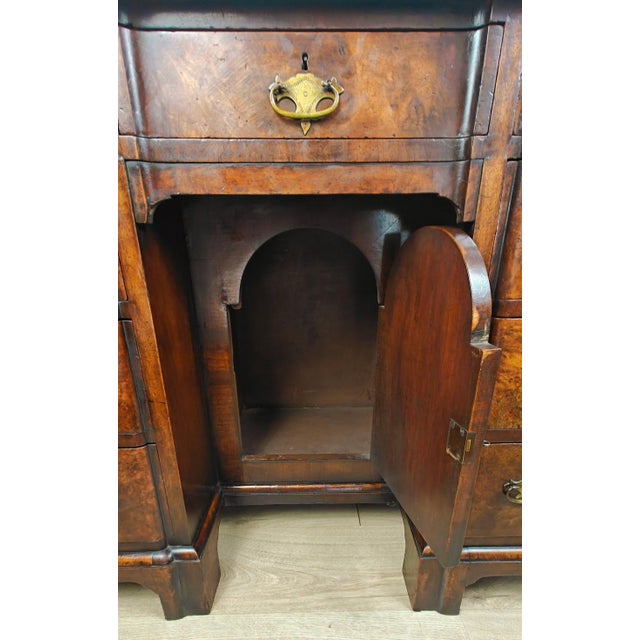 18th Century Style Walnut Knee Hole Writing Desk with Key and Lock, 1930 For Sale - Image 9 of 18