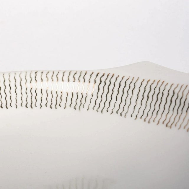 White Plate in Porcelain For Sale - Image 3 of 8