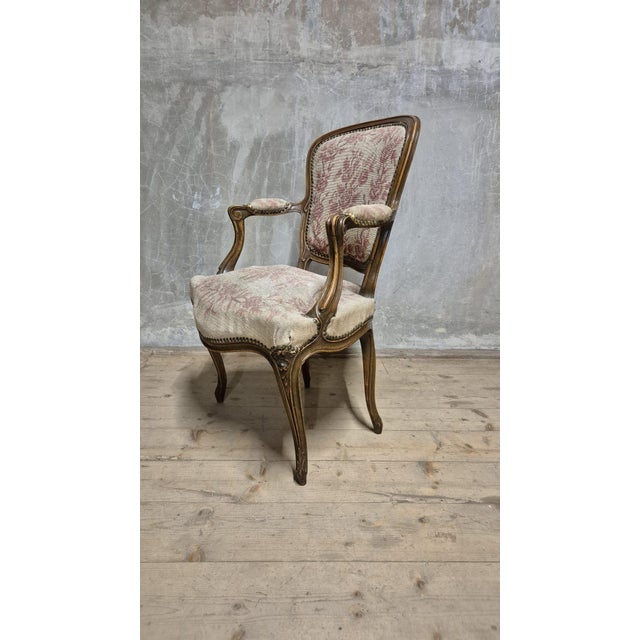 Brown Vintage Louis XV Style Carved Armchair with Floral Upholstery, France, 1740s For Sale - Image 8 of 18
