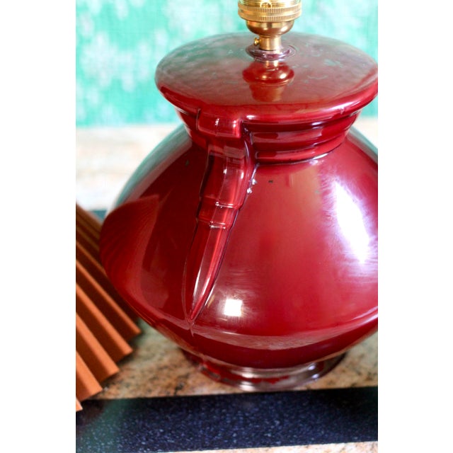 Art Deco 1920s Pair of Red Glass Art Deco Table Lamps With Orange Pleated Lampshades For Sale - Image 3 of 18