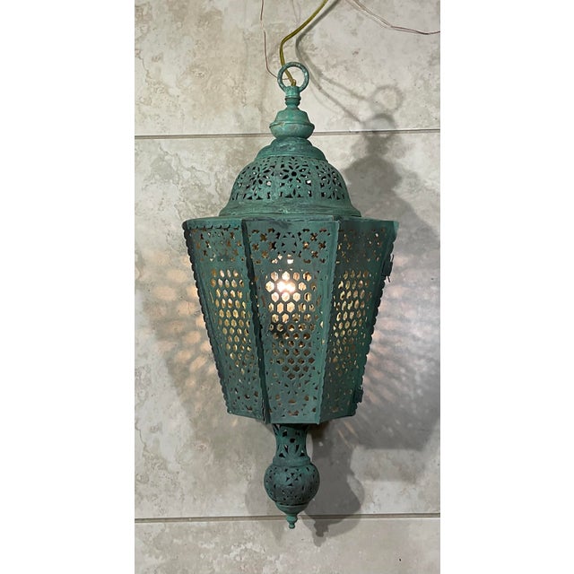 Antique Moroccan Verdigris Copper Lantern – Hand-Pierced Openwork For Sale In Miami - Image 6 of 16