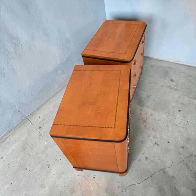Midcentury Biedermeier Style Maple Chests Side Tables National Mt. Airy, Pair For Sale In Atlanta - Image 6 of 9