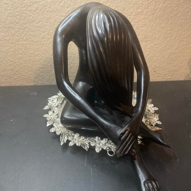 Black Gorgeous 1985 Austin Sculpture Black Nude Kneeling Lady With Long Tresses For Sale - Image 8 of 9