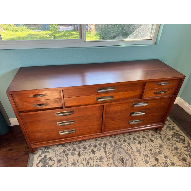 This beautiful Willett Furniture chest of drawers from the renowned Trans-East collection is a rare and distinguished...