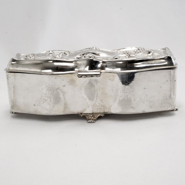 Art Nouveau Silver Plate Vanity Box, 1905 For Sale In Phoenix - Image 6 of 13