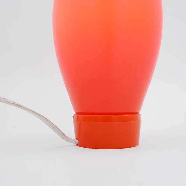 Plastic Knock-Off Bowling Pin Table Lamp attributed to Josh Owen for Bozart, 2002 For Sale - Image 7 of 10