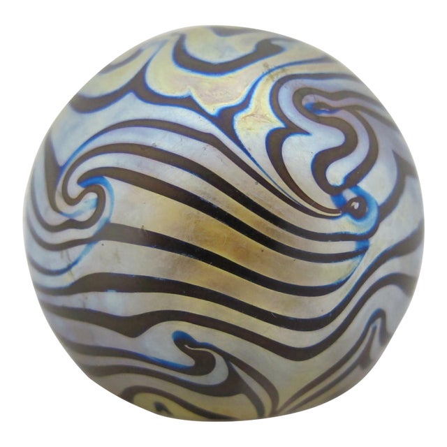 Robert Eickholt Small Iridescent Blue King Tut Art Glass Sphere Paperweight For Sale