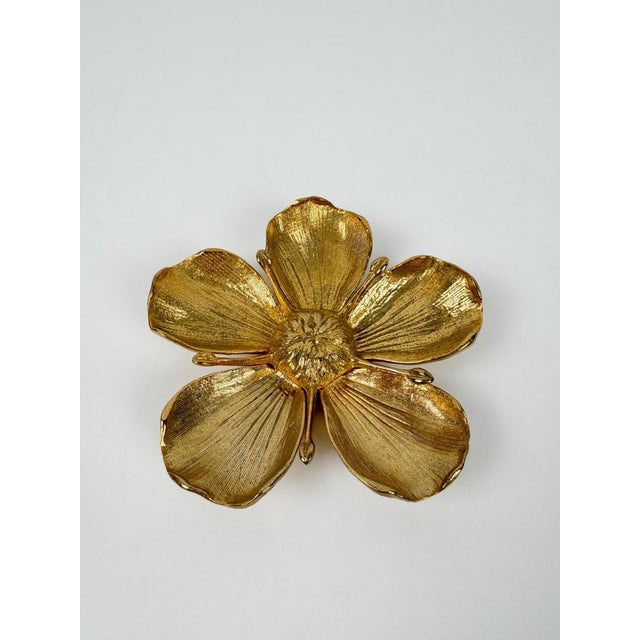 Vintage Brass Metal Flower Ashtray in the style of Gucci with Removable Petals, 1970s For Sale - Image 15 of 17