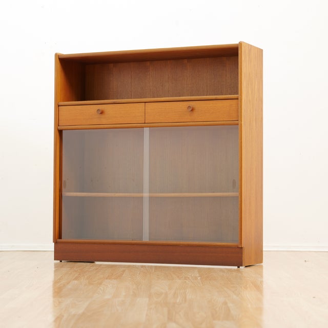 Pair of Vintage Nathan Teak China Display Cabinets For Sale - Image 12 of 15