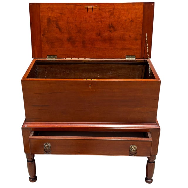Antique American Federal Cherry Wood Bible Box For Sale In Los Angeles - Image 6 of 6