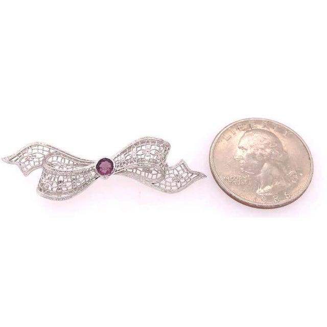 14 Karat White Gold Brooch Filigree Bow Design With Amethyst Center Stone Pin For Sale In New York - Image 6 of 7