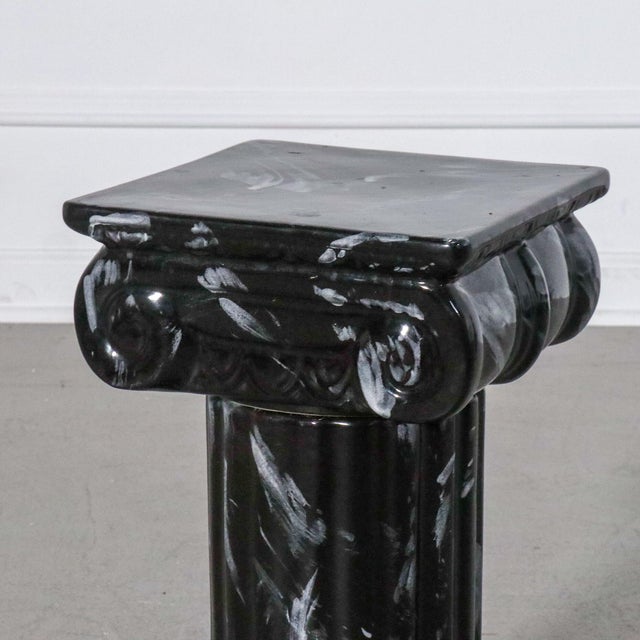 Neoclassical 1960's Faux Marble Ionic Column Ceramic Occasional Table or Stool For Sale - Image 3 of 6