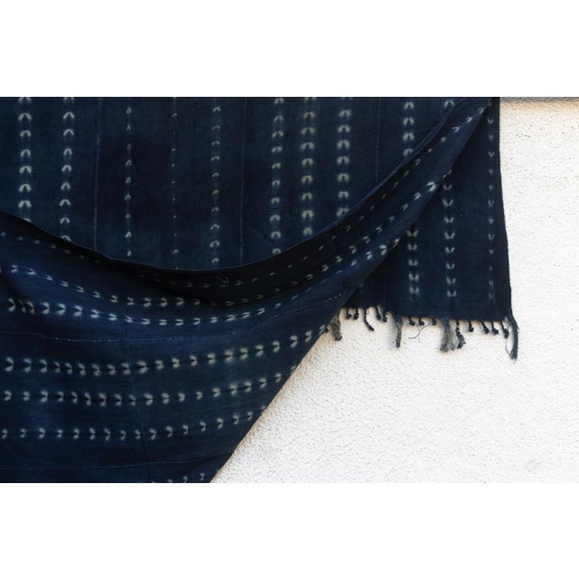 Vintage African Mossi "Sahelian Ripple" Indigo Throw For Sale - Image 4 of 5