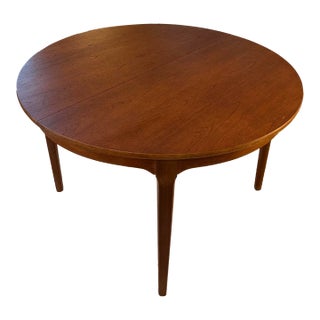 Beautiful Yet Simple Mid Century Modern Round Dining Table by Nathan Furniture Attributed, Circa 1960s. For Sale