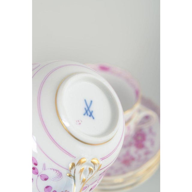 Pink Indian Porcelain Tea Set from Meissen, Set of 10 For Sale - Image 4 of 5