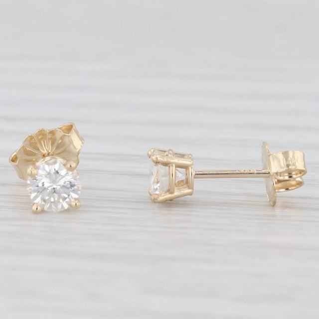Gemstone Information: - Natural Diamonds - Total Carats - 0.67ctw Cut - Round Brilliant Color - G - H Clarity - SI1 - I1...