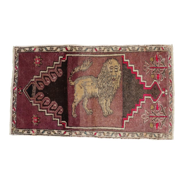 Lion Turkish 20th Century Wool Rug - 1'10" x 3'2" For Sale