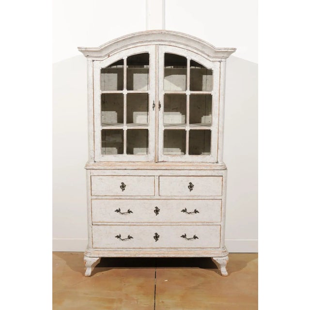 Swedish Rococo Style 19th Century Painted Vitrine with Glass Doors and Drawers For Sale - Image 4 of 12