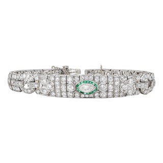 Early 20th Century Art Deco Platinum Bracelet With Diamonds and Emeralds For Sale