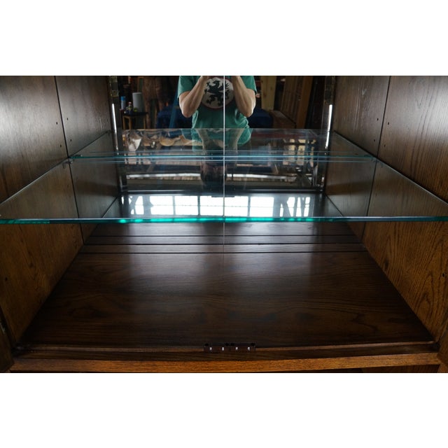 1980s Henredon Scene One Oak Campaign Curio Display Cabinet Library Bookcase 84" For Sale - Image 6 of 15