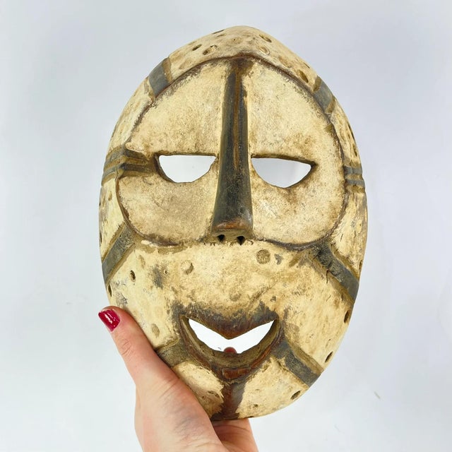 Early 20th Century Early 20th Century Boa Mask For Sale - Image 5 of 6