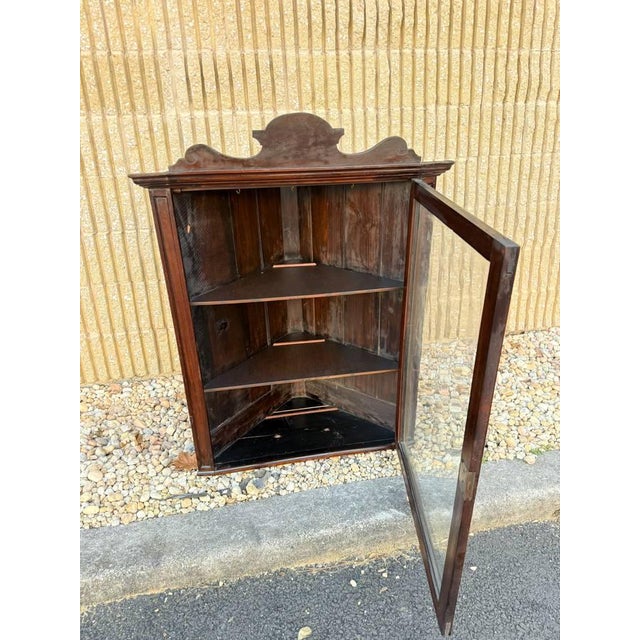 Antique Georgian Syle Single Door Hanging Corner Cabinet For Sale In Washington DC - Image 6 of 18