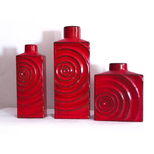 Sizes approx.: 25 cm x 9,5 cm x 6,5 cm 21 cm x 7 cm x 5 cm 15 cm x 12 cm x 6,5 cm This piece has an attribution mark, I am...